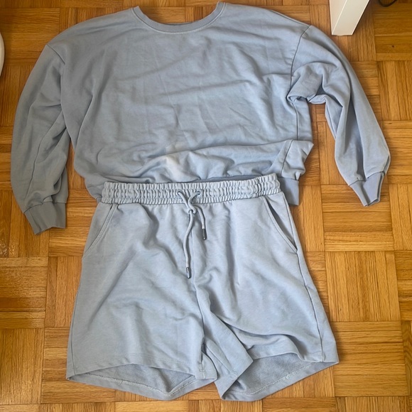 ONLY Baby Blue Crewneck with Shorts - Picture 1 of 2
